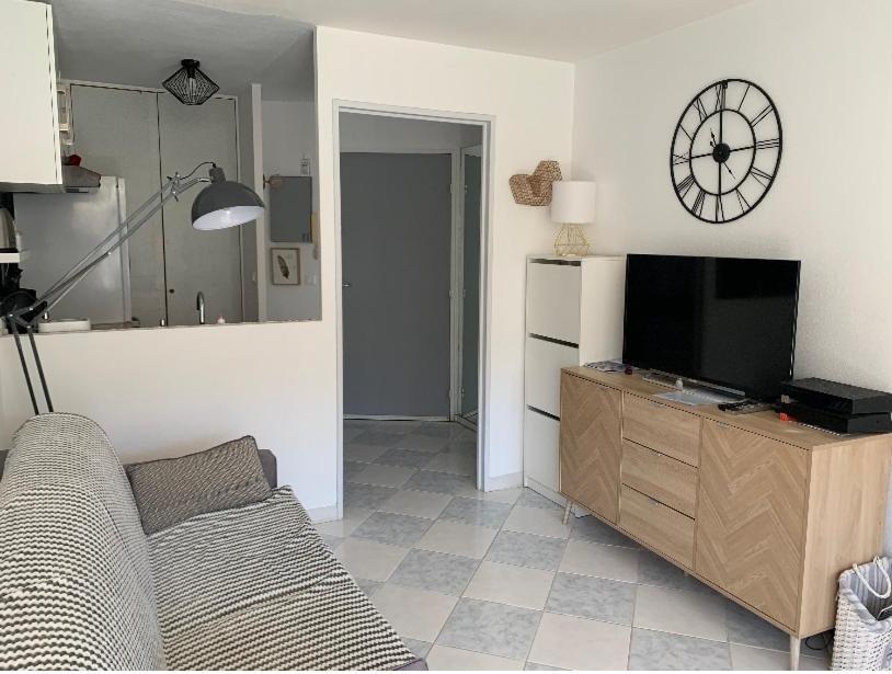 Appartement T2 En Bord De Mer Рокбрюн-Кап-Мартен Екстер'єр фото